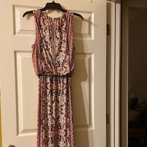 Lady Dress no sleeves